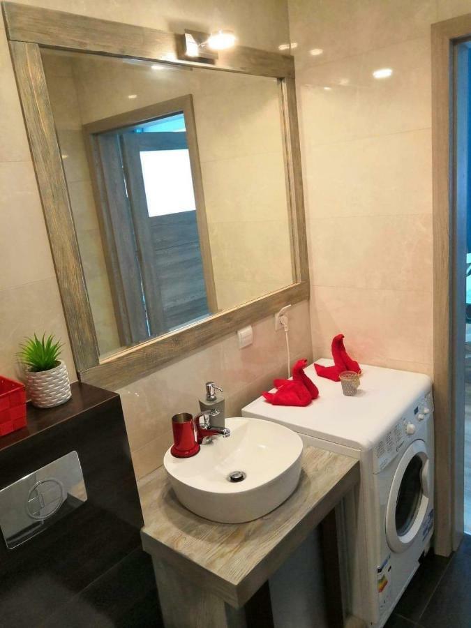 コウォブジェクNowy Luksusowy Apartament Ameliaアパートメント エクステリア 写真